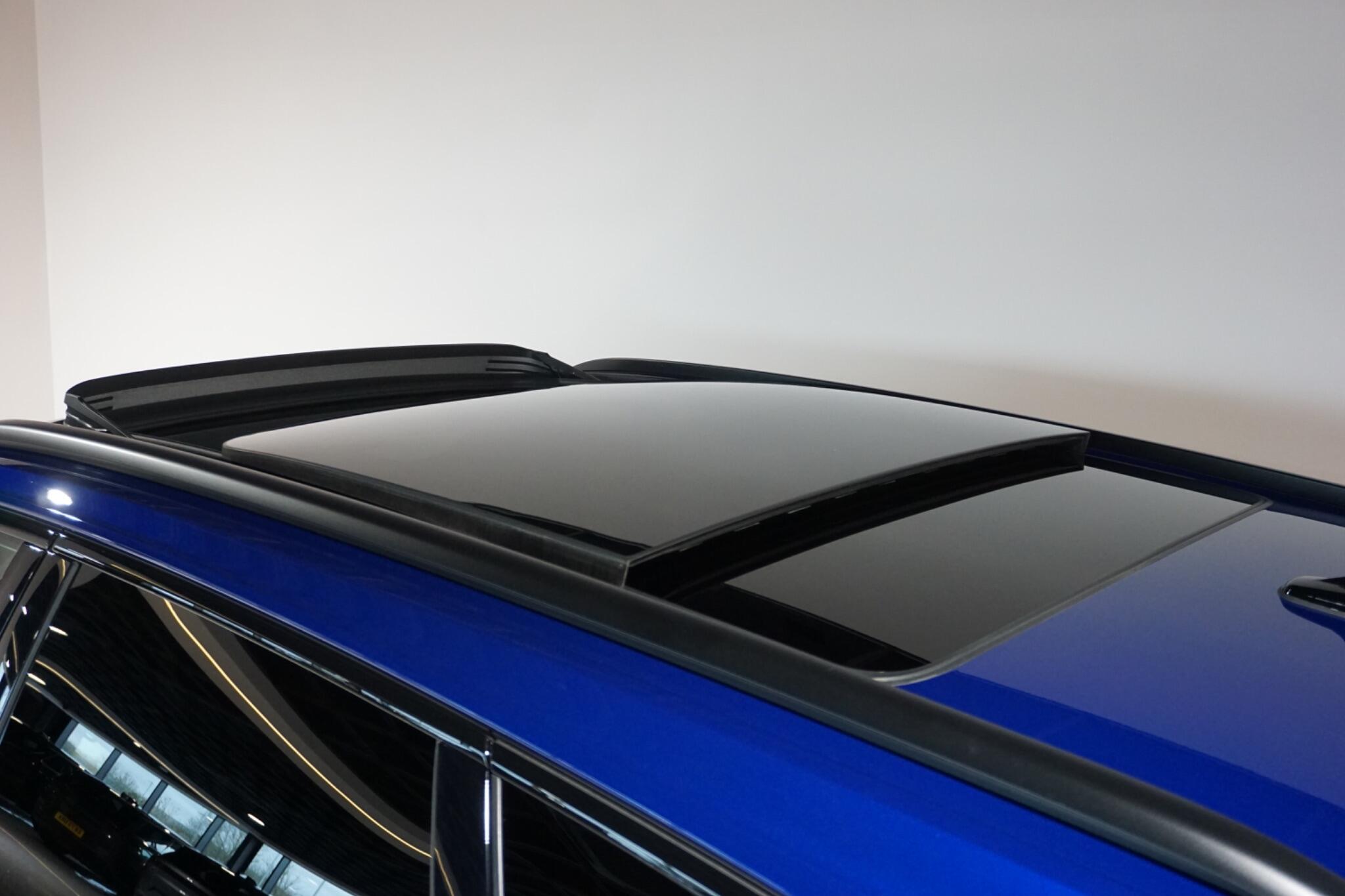 Volkswagen Touareg 3.0 V6 TSI eHybrid 14.3kWh R SUV 5dr Petrol Plug-in Hybrid Tiptronic 4Motion Euro 6 (s/s) (462 ps)